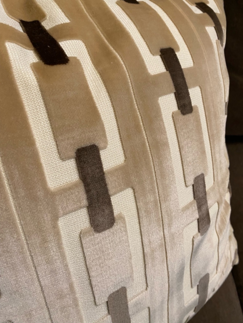 4 Pillow Covers 18x18 Textured Velvet Geometric Pattern Cream Beige Brown Coffee - Picture 3 of 6